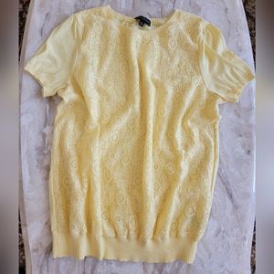 The limited yellow top
